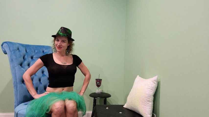 Queengoddesskatie March Milf Madness Special Deal For You Manyvids