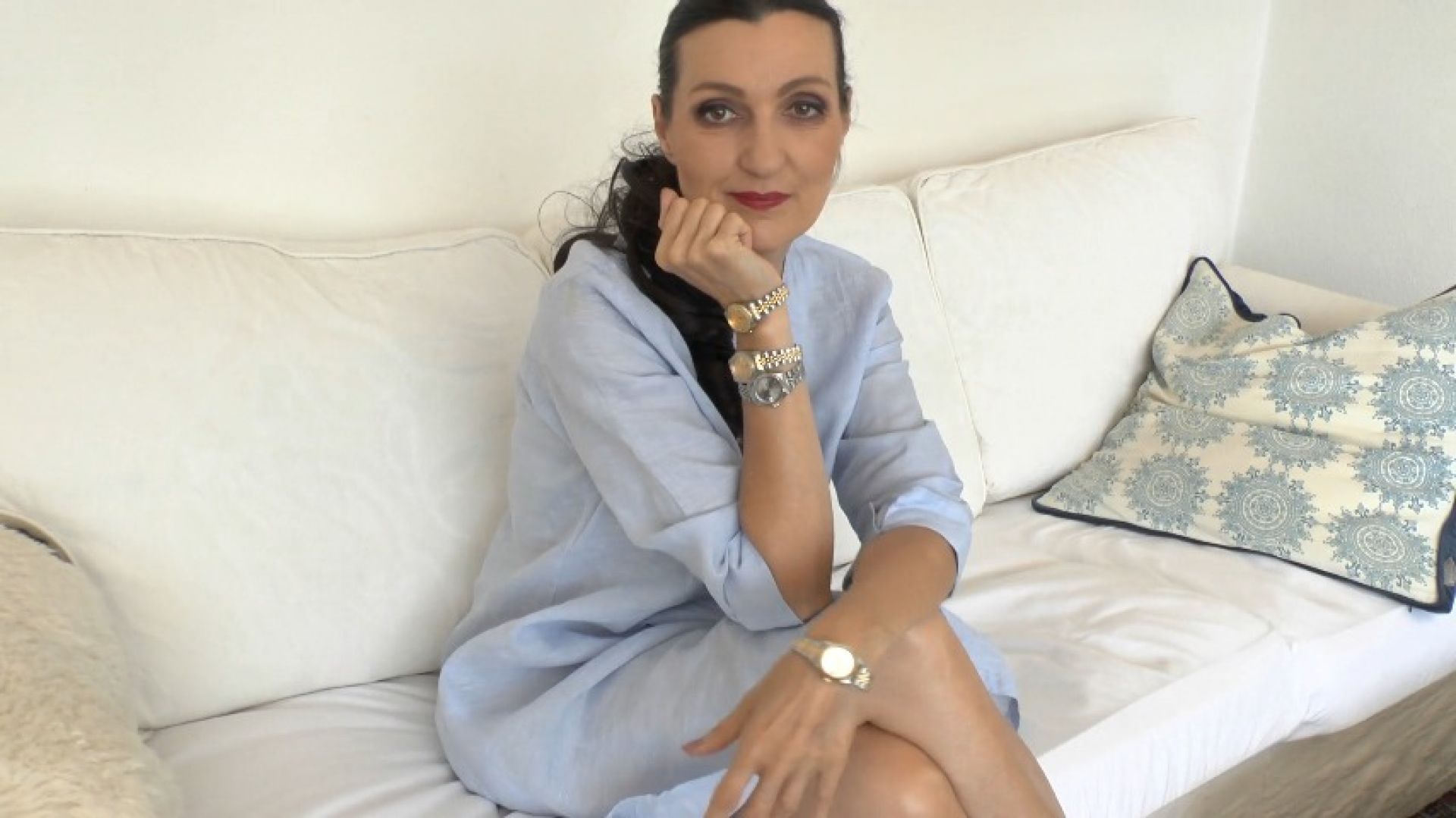 LadyVictoriaValente:Meeting at stepmother's, waiting for stepson, watch fetish