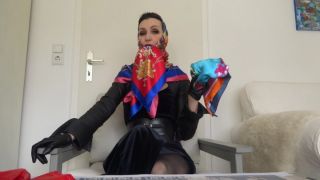 [178.41 MB] - Scarf Queen: Cum on my scarf and lick it - LadyVictoriaValente