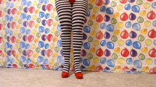 [430.53 MB] - Red heels - Siren Cove