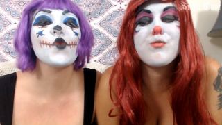 [314.45 MB] - Pov clown hotties kissing you - Siren Cove