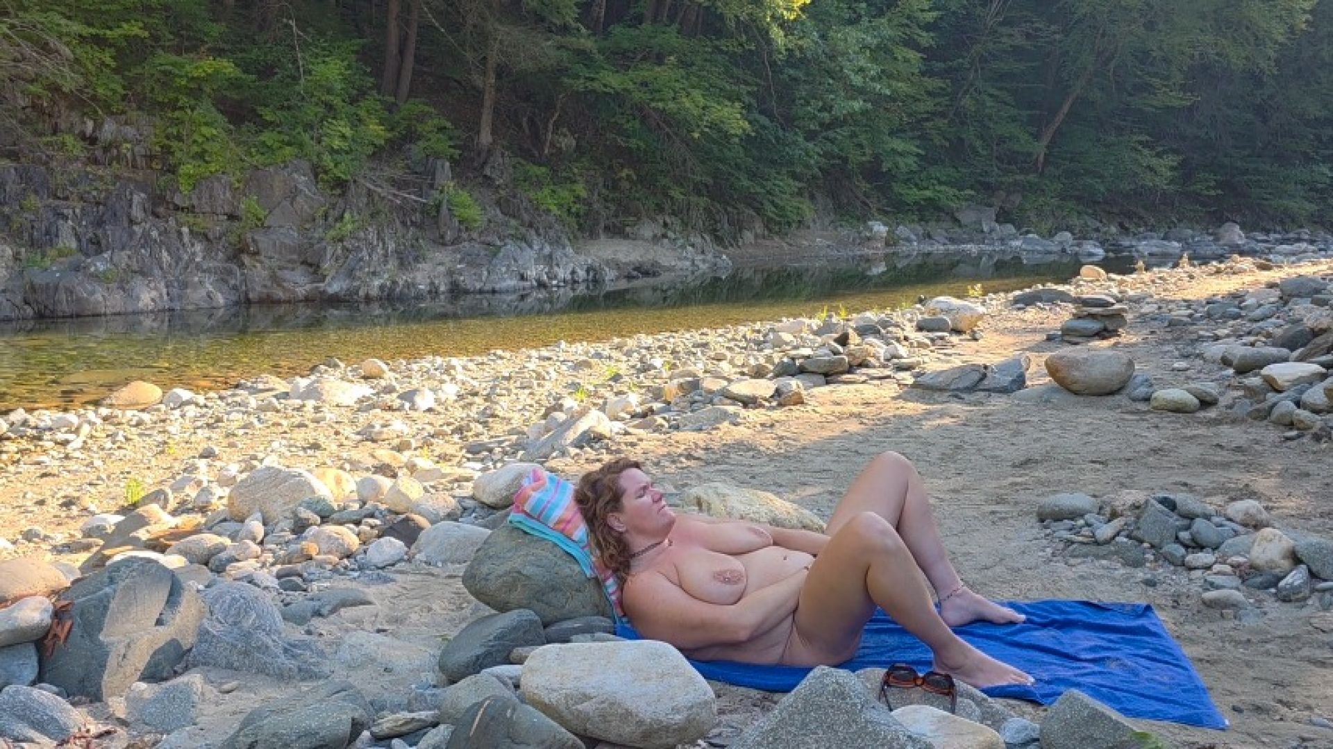 Roxy Dover:River Solo