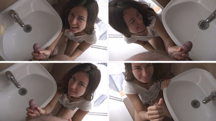 Stepsister Likes to Watch How to I Pee
