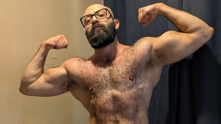 TripleXTransManXXX:Alpha Muscle Worship
