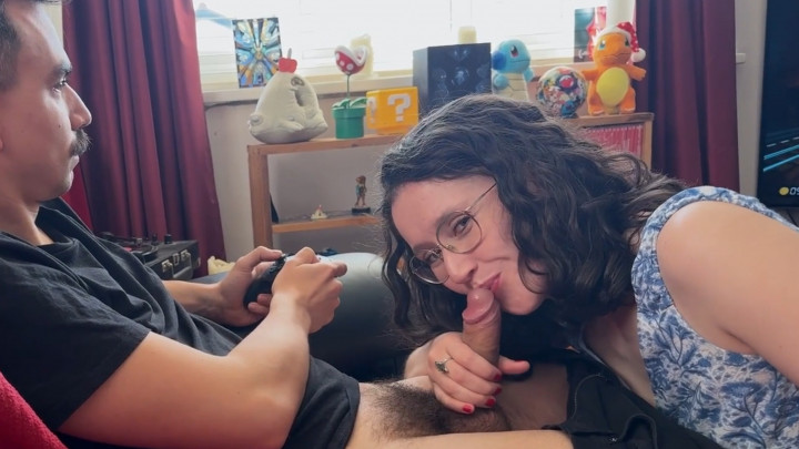 MarcusQuillan:Gamer Share's Girlfriend - Josie