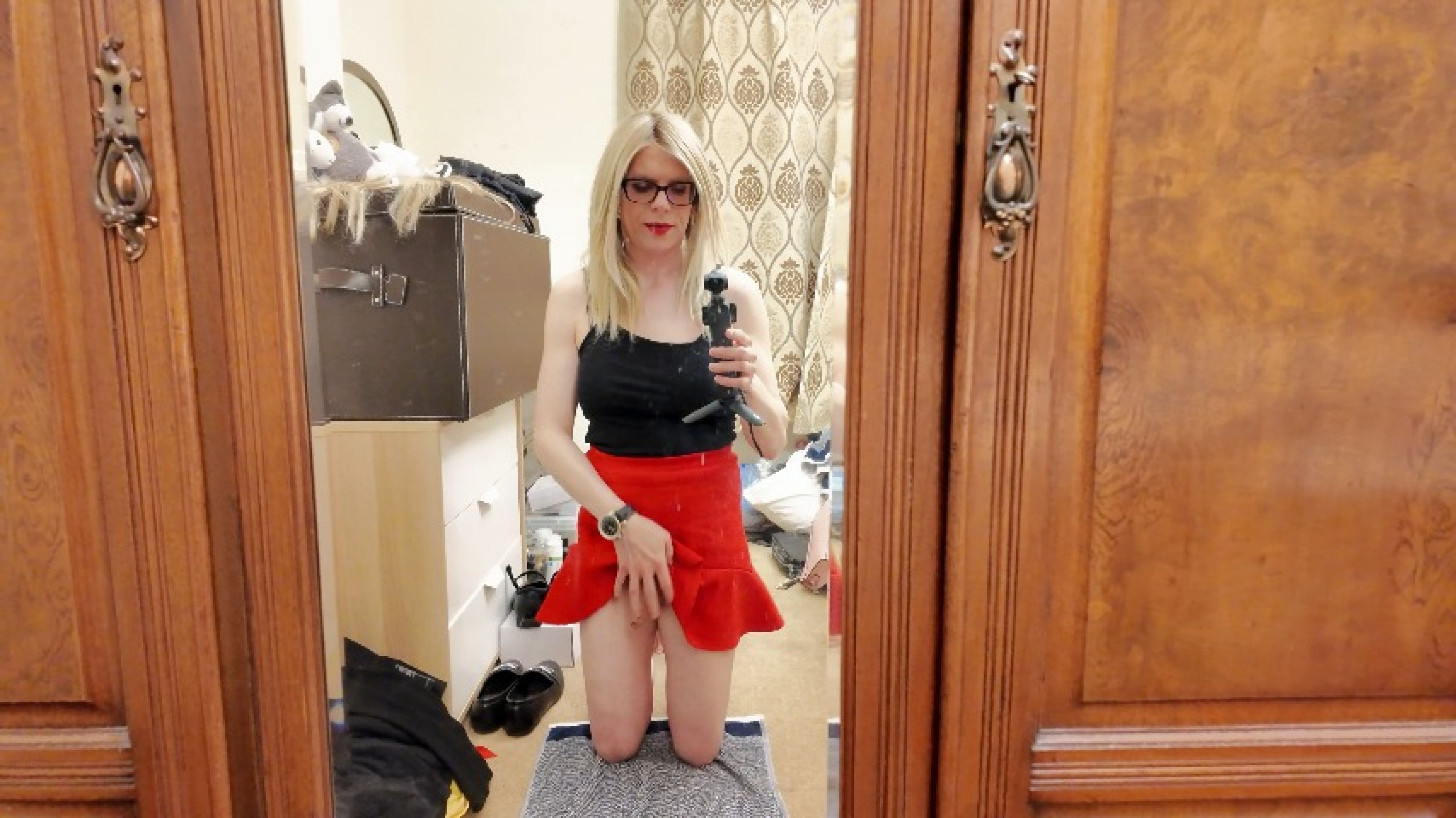 Kelsey Cobalt:Trans Big Cock Cum In a Red Miniskirt