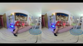 [2.93 GB] - Stepgrandpa Teach Young Girl in VR - Girls in VR 3D