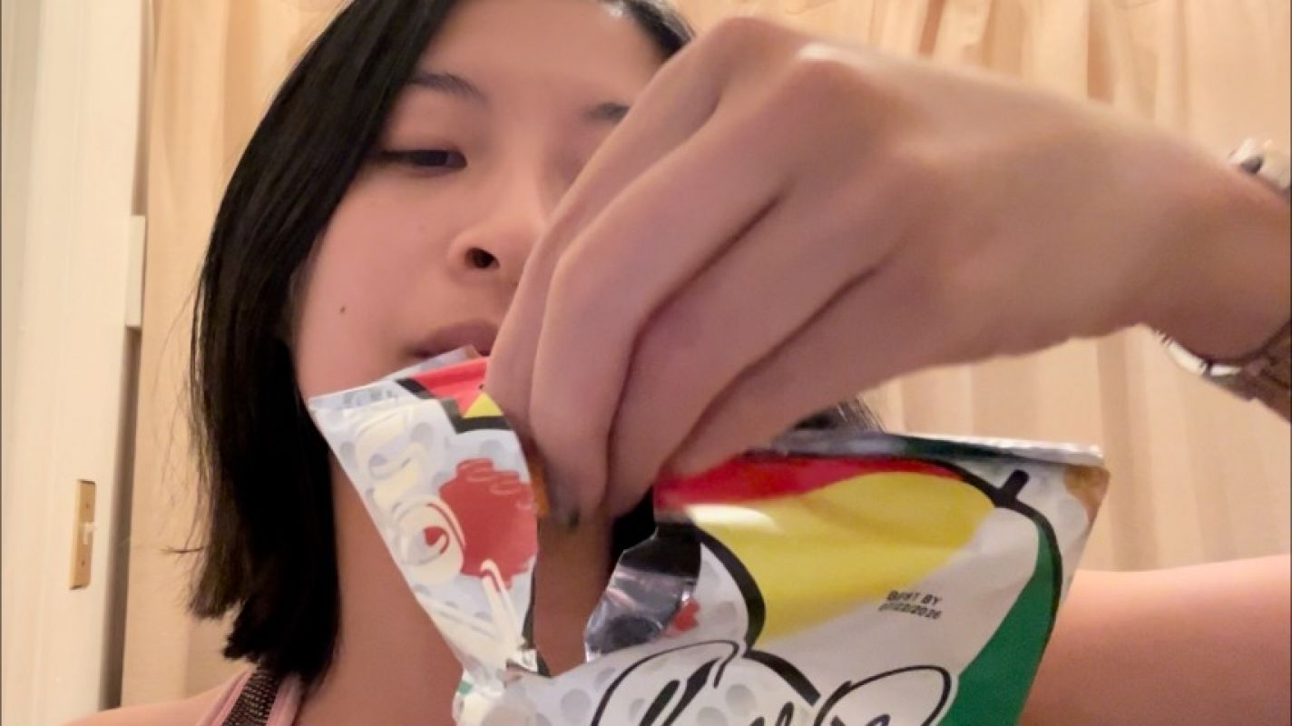 FelicityAzura:Chewing Gummies open mouth vore