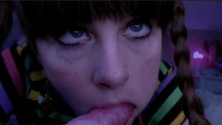 Sydney Harwin - Addicted Babysitter - ManyVids
