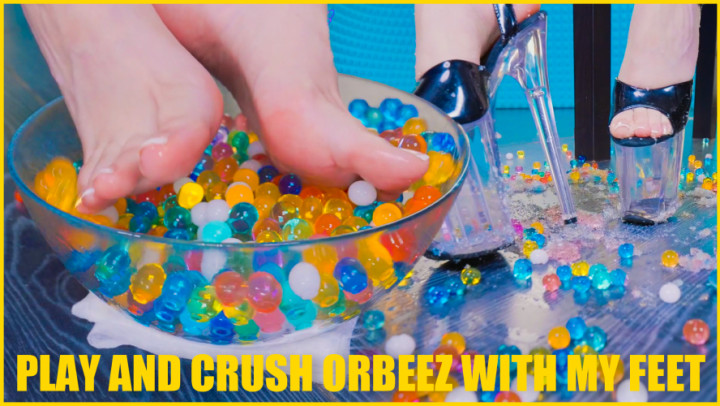 4K Play and Crush Orbeez with My Feet