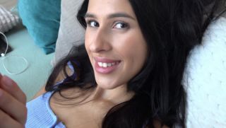 [1.39 GB] - Surprise: cleaner caught on her special - Stefolino