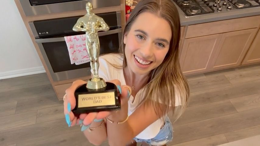jillkassidy:DADDYS GIRL SPOILS YOU FOR DADDYS DAY