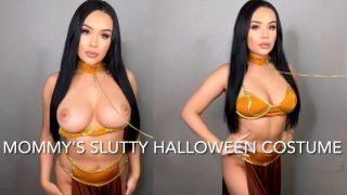 MOMMY'S SLUTTY HALLOWEEN COSTUME XoxoxoMIA