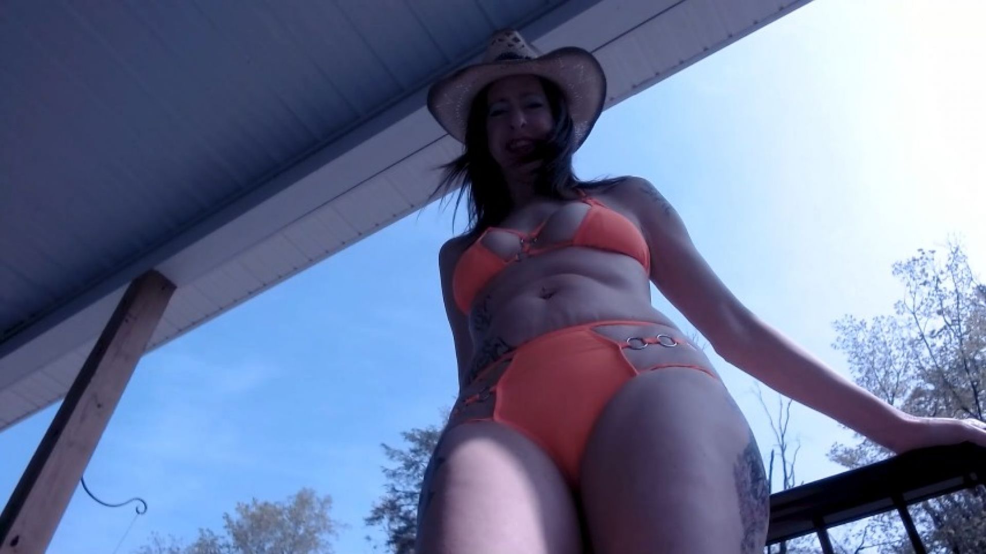 leaked Bikini on deck thumbnail