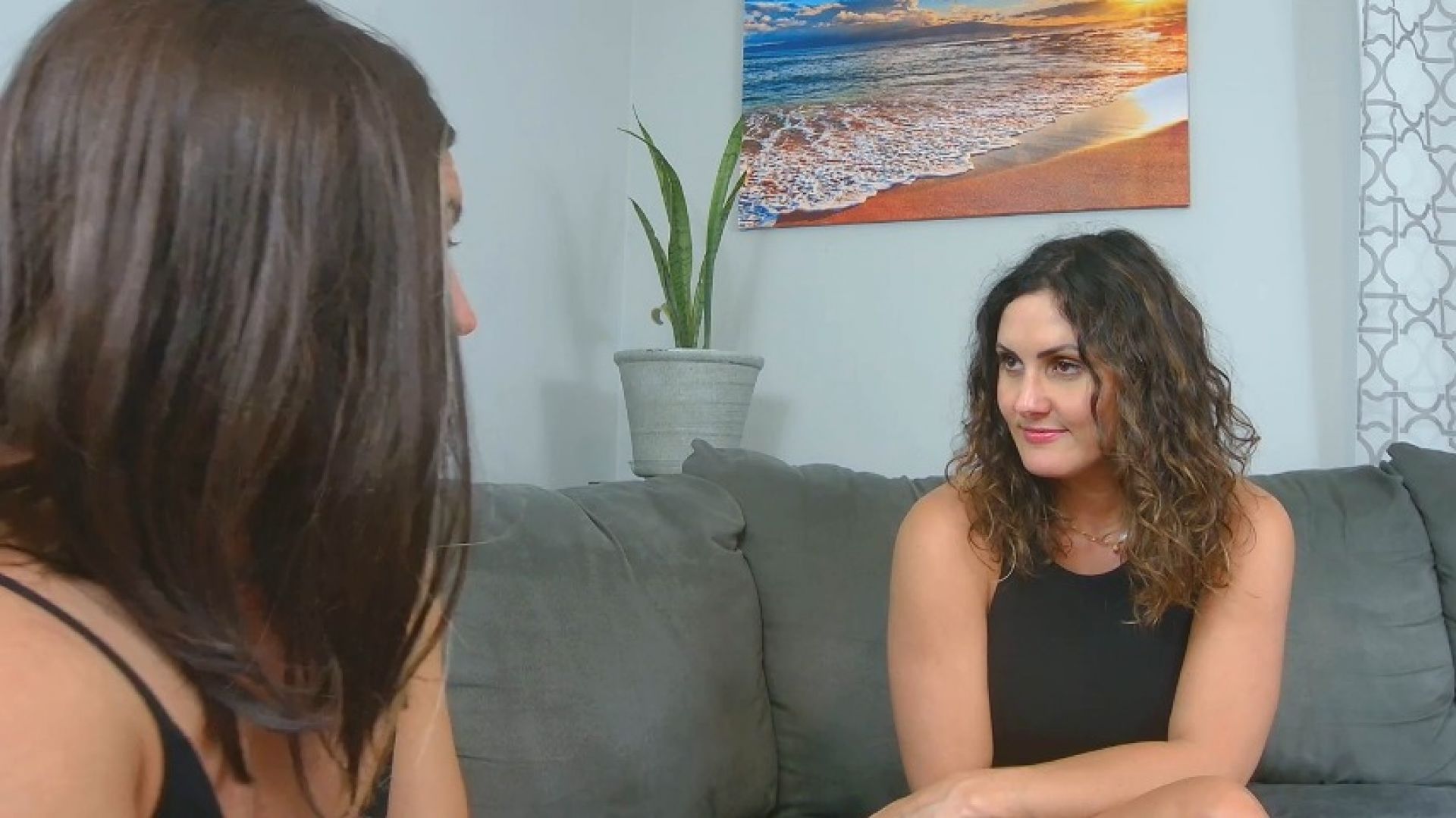 Callie Cummings:Step-Mom Surprised By Friend's Cock