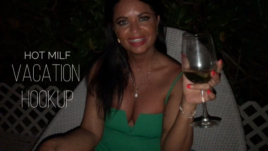 Hot MILF Vacation Hookup POV