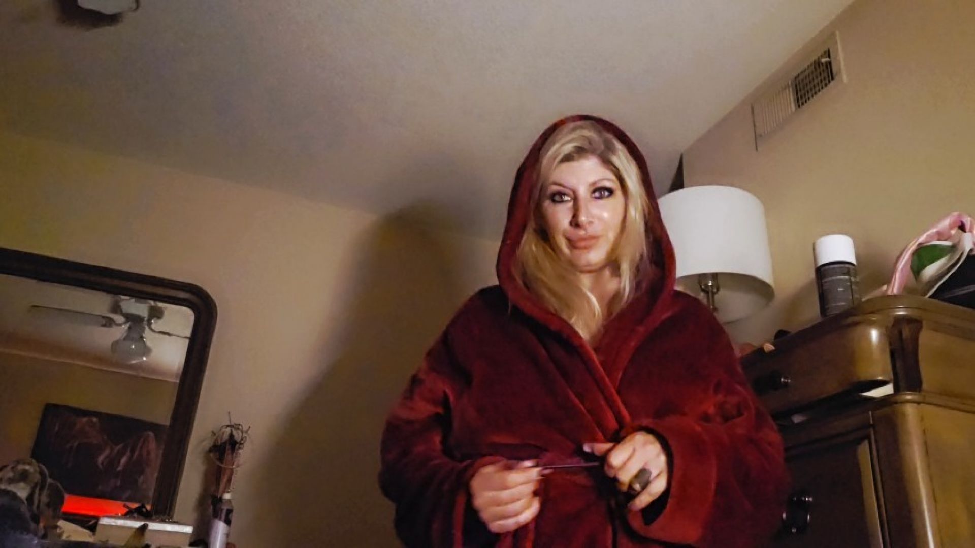 MizzErotique:Your friend's milf is a cult leader