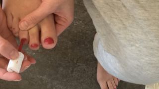 [462.46 MB] - Painting my toenails - MissAngelic