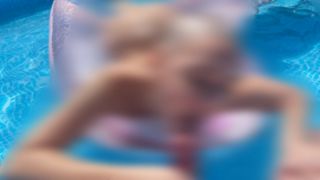 thrillxkitten - Sucking Cock In My Pool - ManyVids