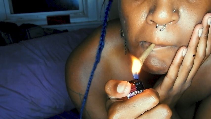 Smoke sesh #4 rolling my herbs Thembohellspawn