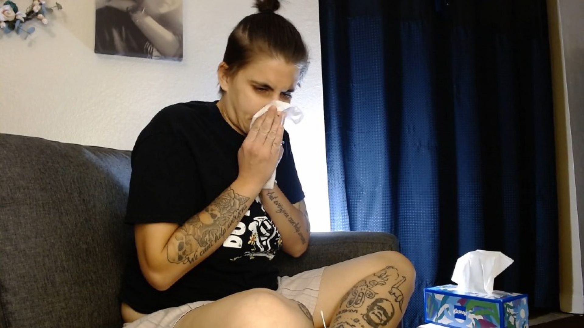 Dirty Lesbians:Q-tip Tickling Sneezing