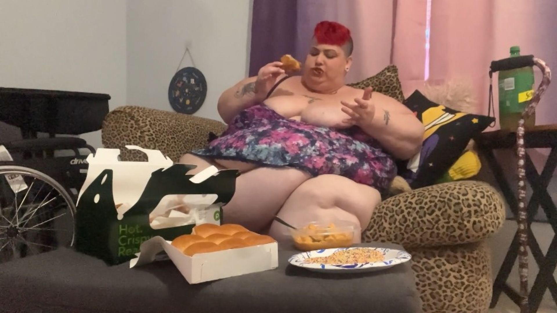 ReenayeStarr:USSBBW Fried Chicken Fam Meal Stuffing HD