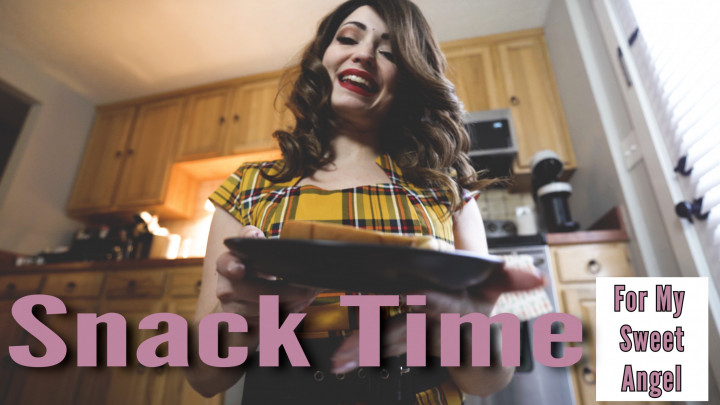 TheTabithaJane:Making Sweet Boy A Midday Snack