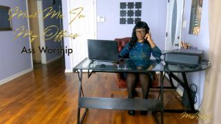 [1.03 GB] - Meet Me in My Office - Miss_Safiya