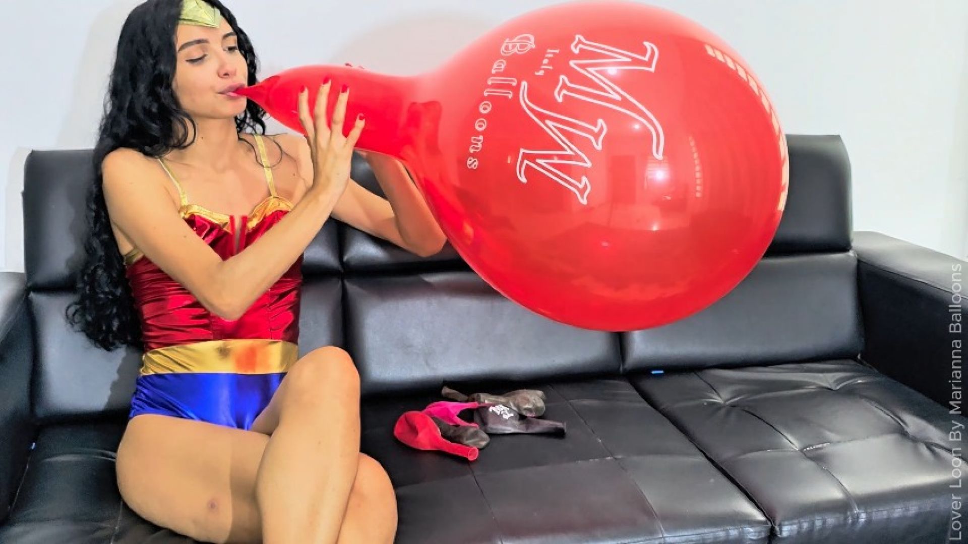 Marianna_Balloons:Wonder Woman - Balloons to the limit