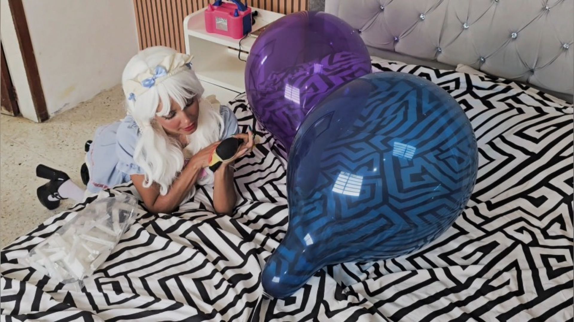 Marianna_Balloons:The naughty maid plays with her boss's balloons