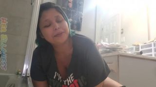 [251.36 MB] - The pee pee dance - Her Ellaness