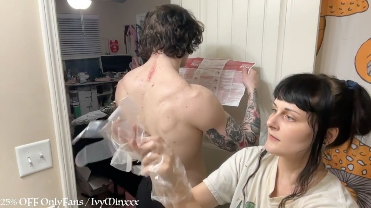 ivyminxxx:HAIRDYING LIVE WITH TYLER FORD