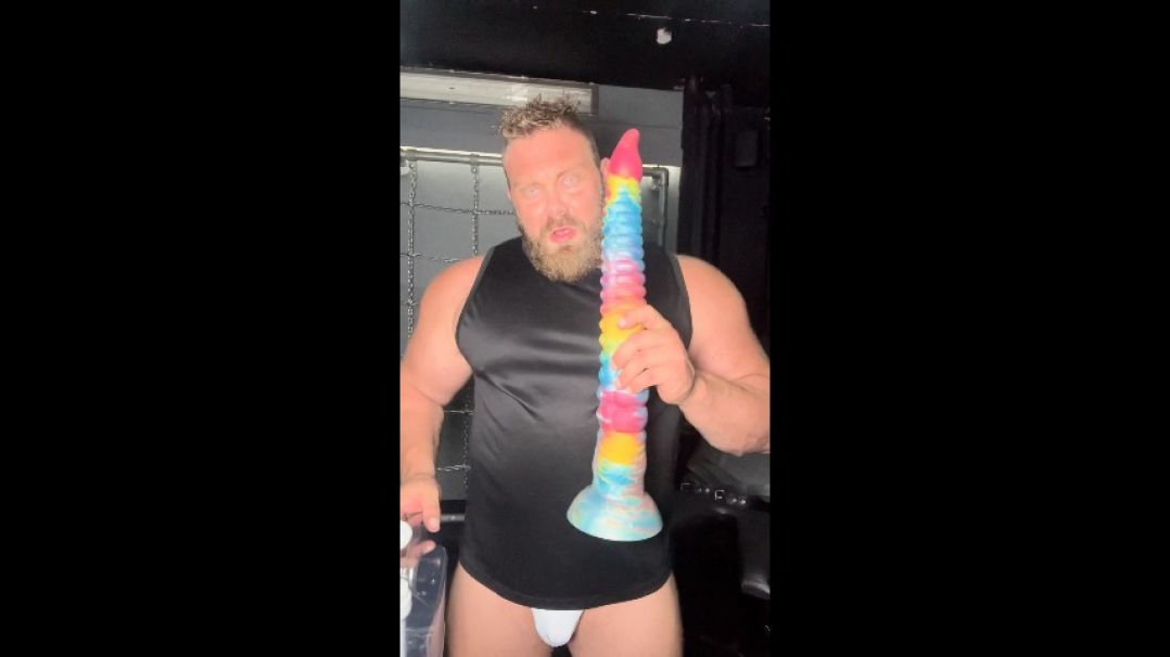 Jack Stacked:Anal training with my huge toy