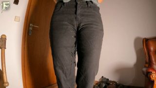 I make my black jeans wet Freakart