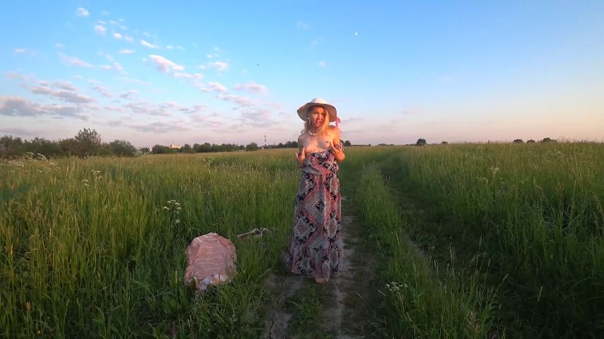 outdoor strip and masturbate solo girl Lillianloveyou