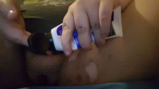 Lotioning my Thighs and Pussy QuinnStone