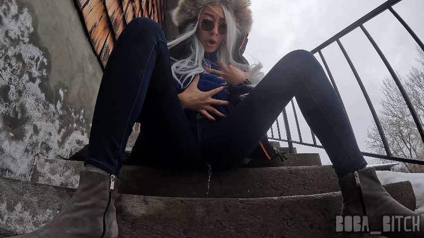 Pee Vlog & Pants Wetting Boba_Bitch