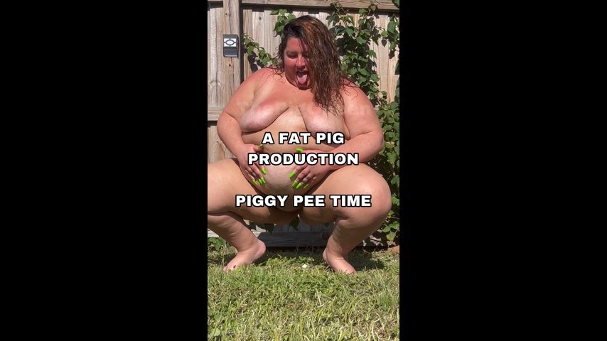 BBW PEE TIME MINI COMPILATION ThePigQueen
