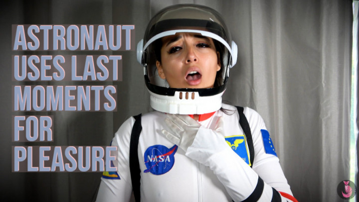 Astronaut Uses Last Moments for Pleasure