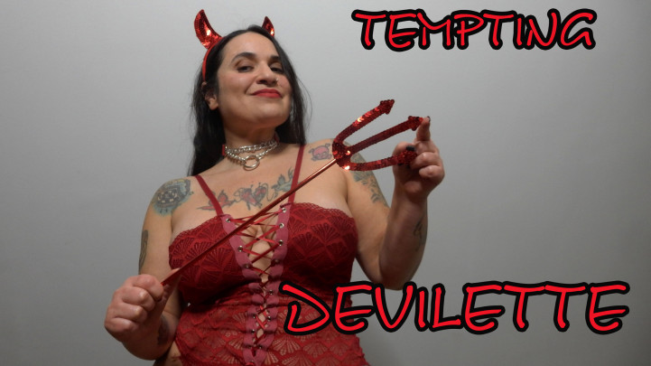 TEMPTING DEVILETTE Miss Urbex