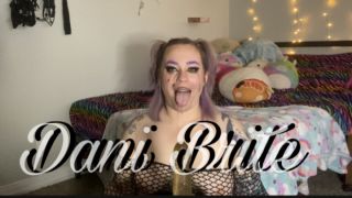[1016.11 MB] - Sloppy Deepthroat and Messy Makeup - danibrite