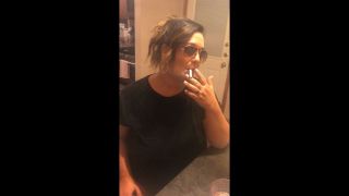 Smoking Fetish - Casual Kitchen smoke kandikum