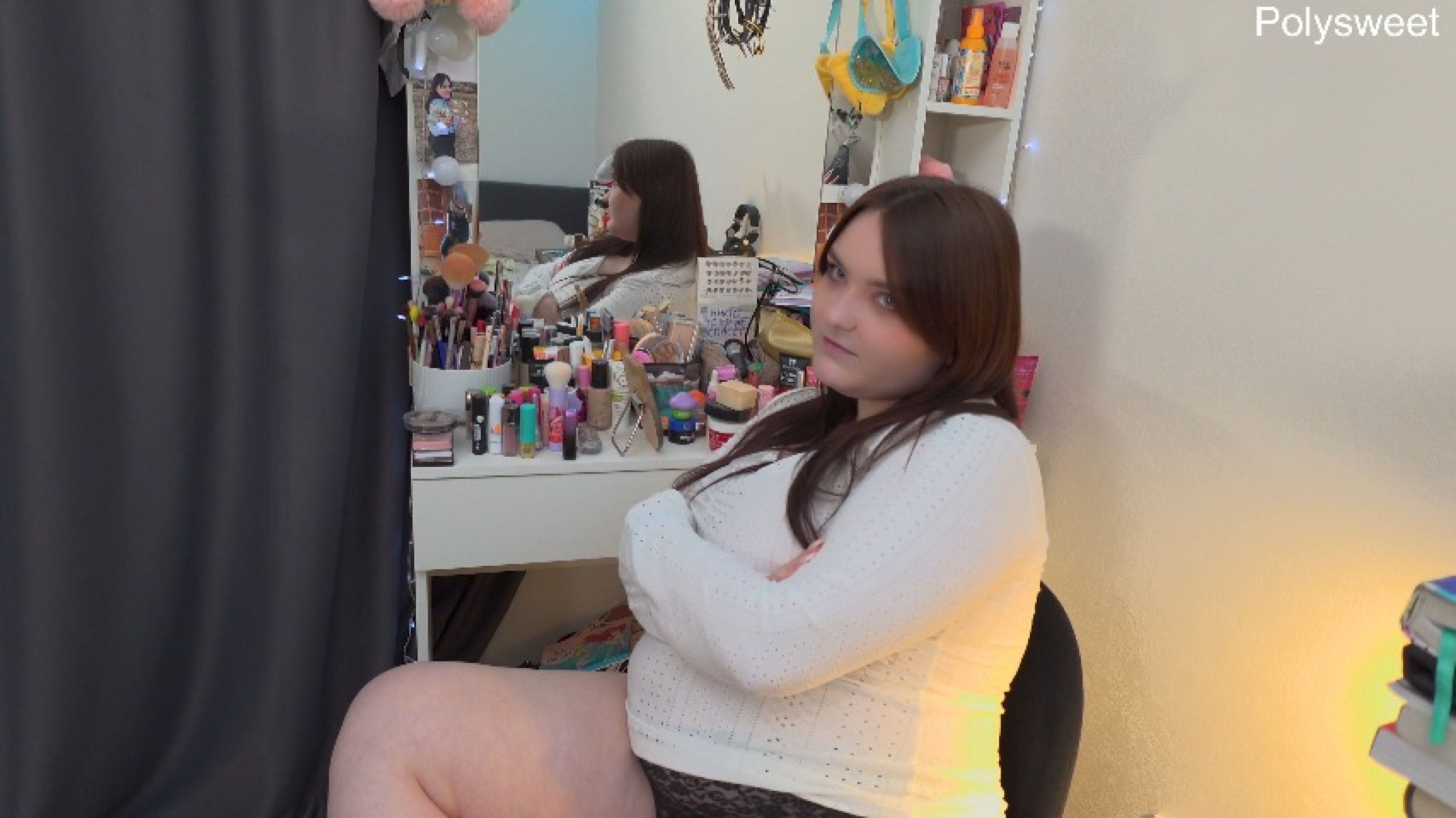 Polysweet:Backstages always look weird