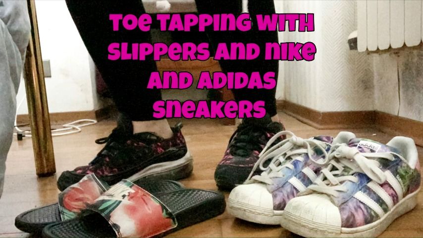 toe tapping with slippers and sneakers o MissCuteFeet_Italy