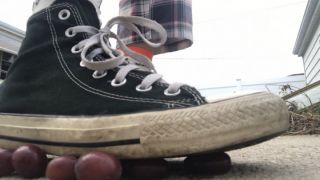 Stomping on grapes Blossmie