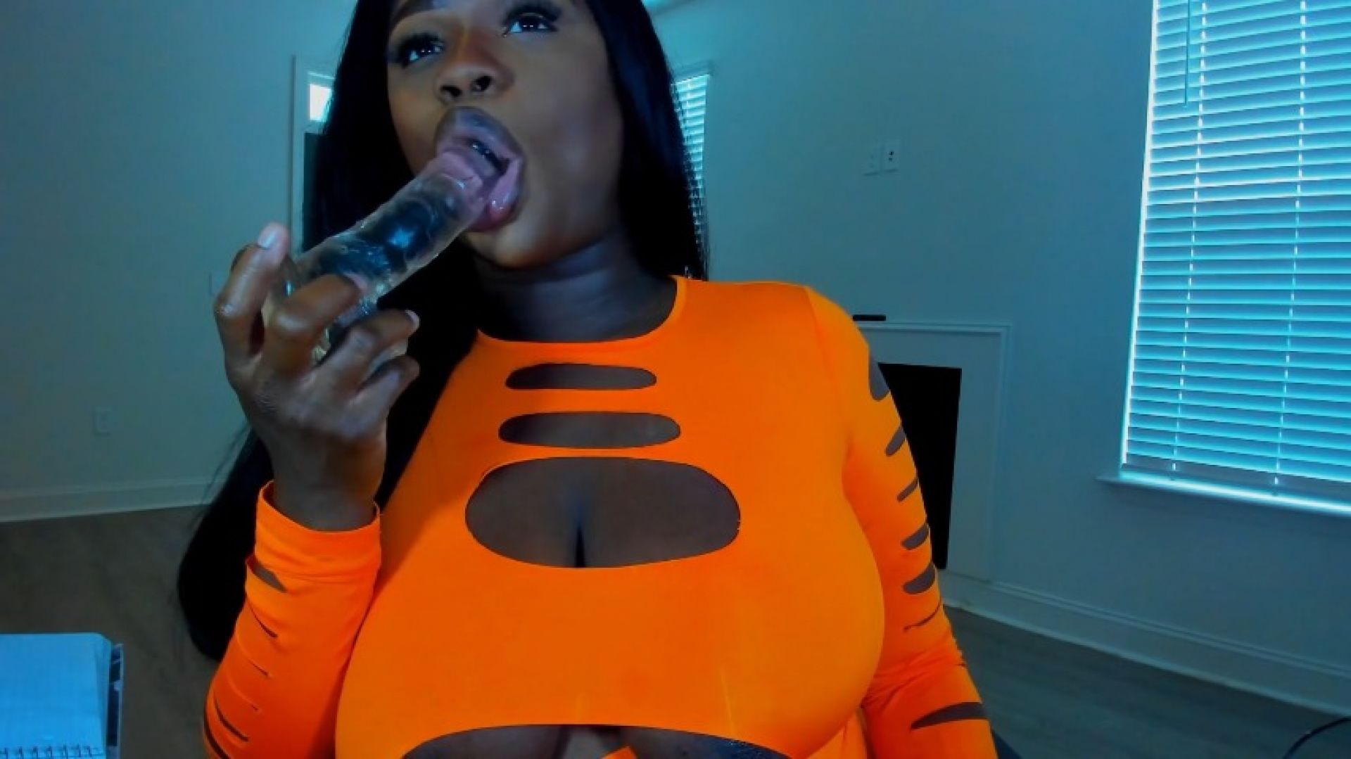 Novaxxx:Creamy Squirting JOI