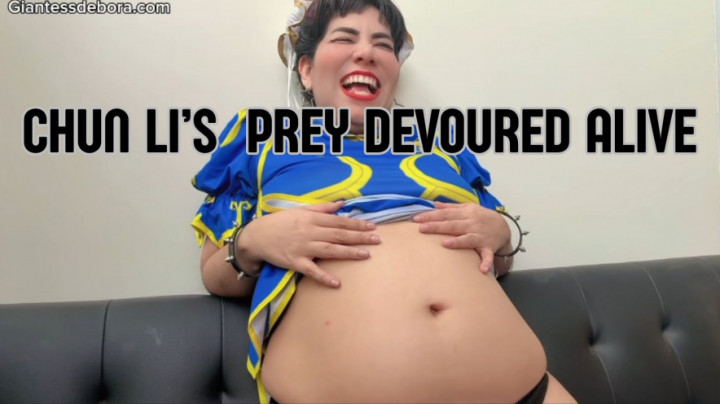 Giantess Debora:Vore Swallowed by Chun Li