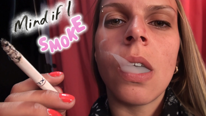 maddy66:Pretty Melanie Shows Her Smoking Style