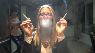 [433.38 MB] - Cinthia smoking a storm 2 at once - maddy66