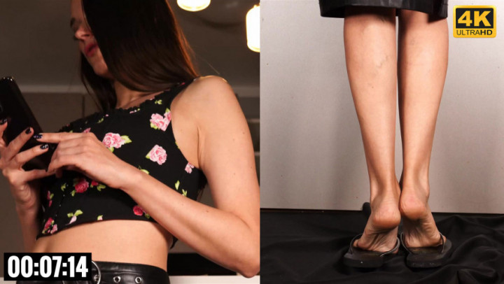 Dora in Flip Flops 4K wantfeet